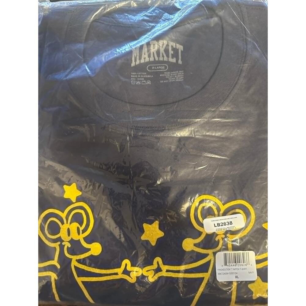 Market (Chinatown Market) Friends Don't Snitch T-shirt